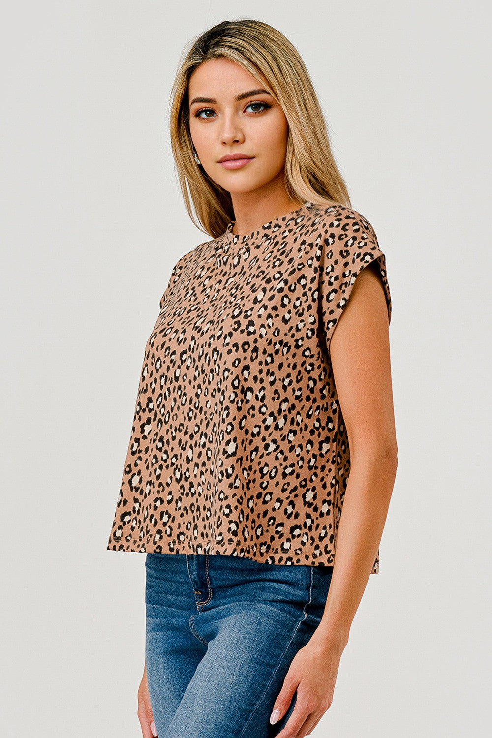 LEOPARD CROP TOP