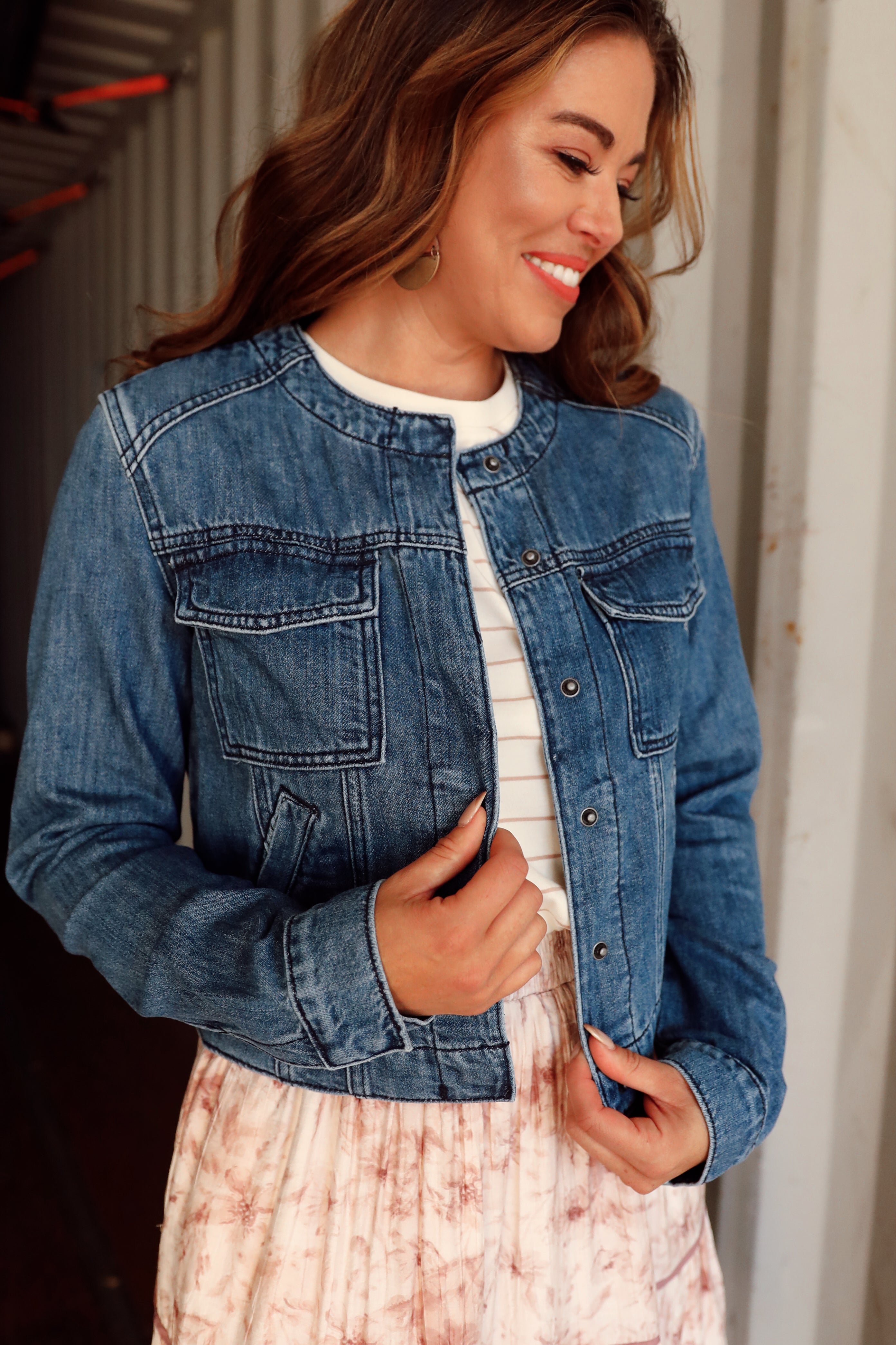 ELLIS COLLARLESS DENIM JACKET