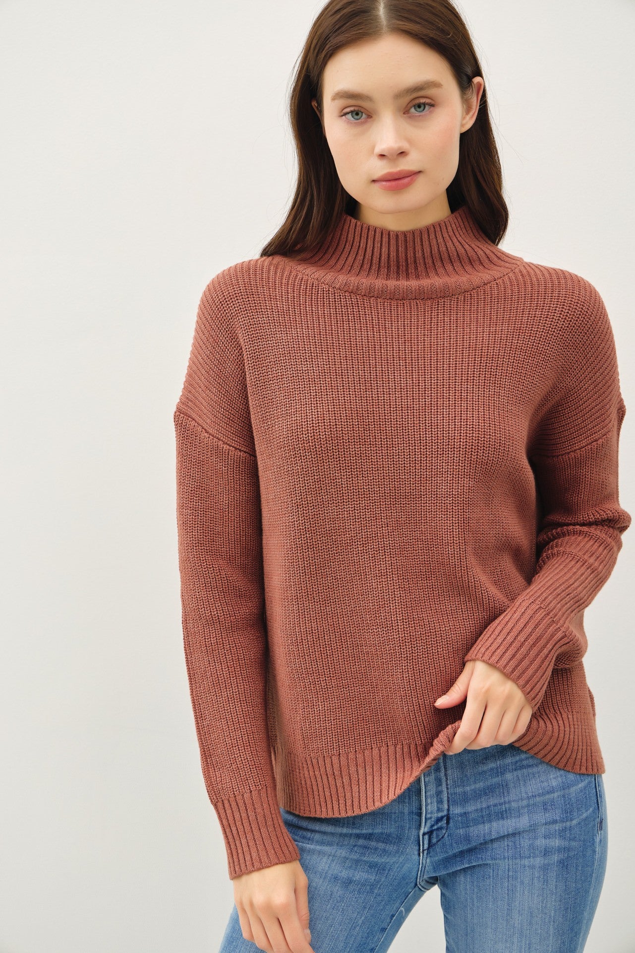 SHILOH TURTLENECK SWEATER