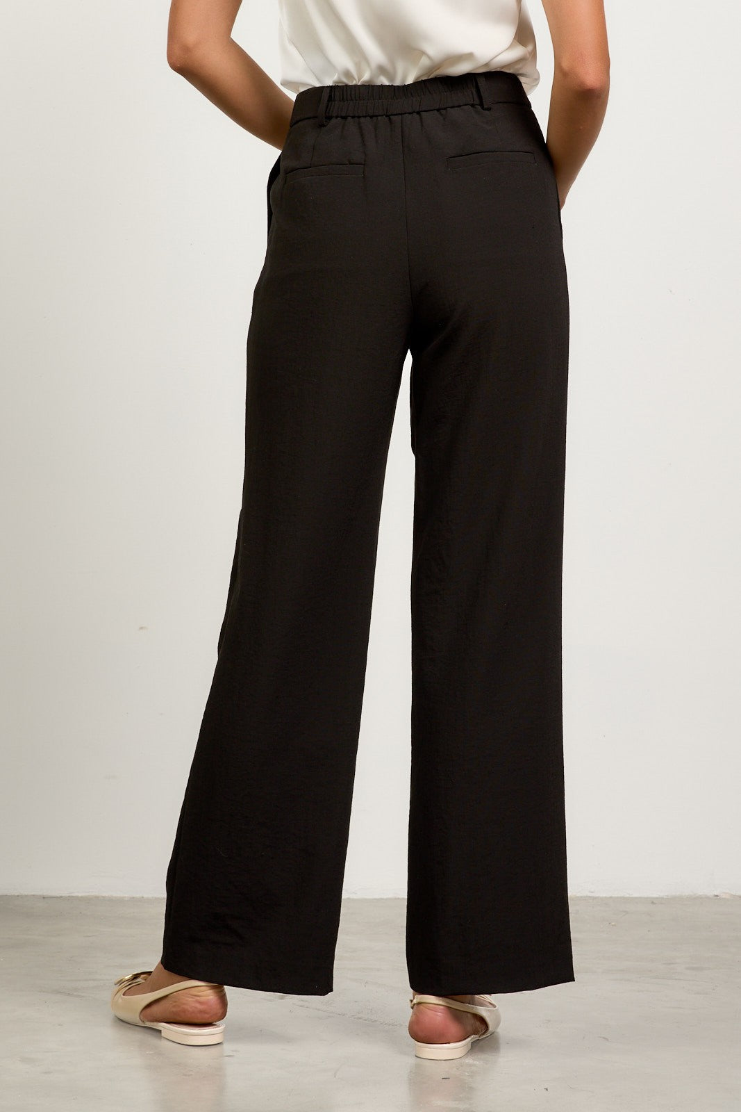 VONDA PLEATED PANTS