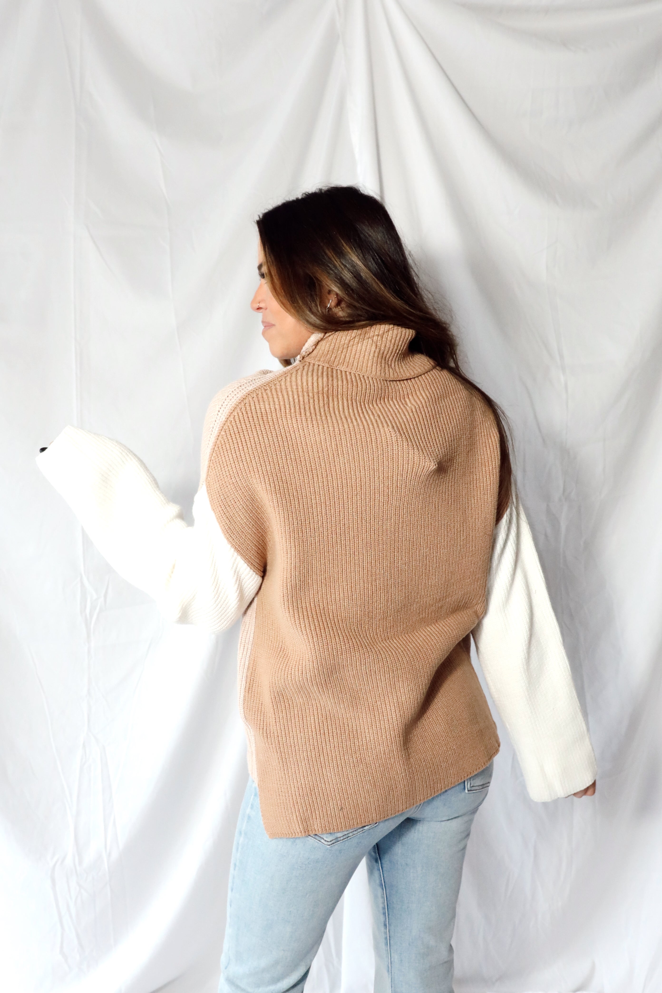 BESSIE COLORBLOCK SWEATER